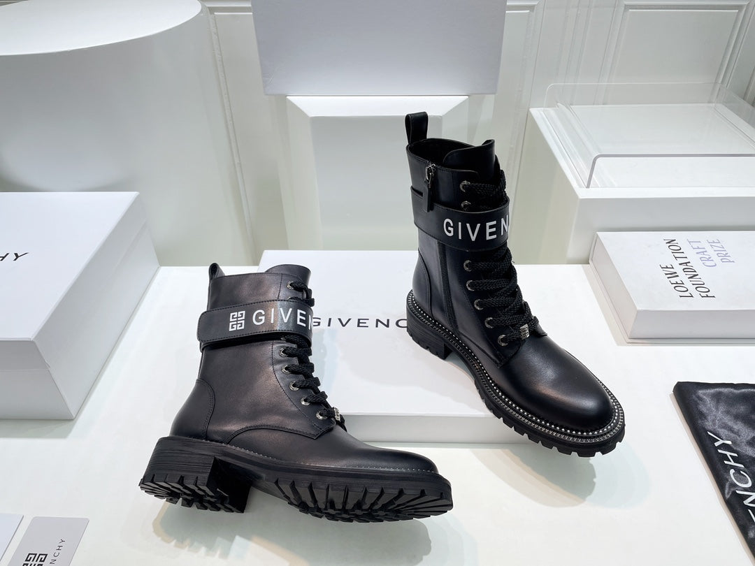 GIVENJY Boots Med