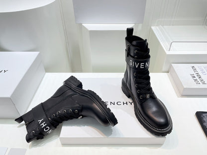 GIVENJY Boots Med