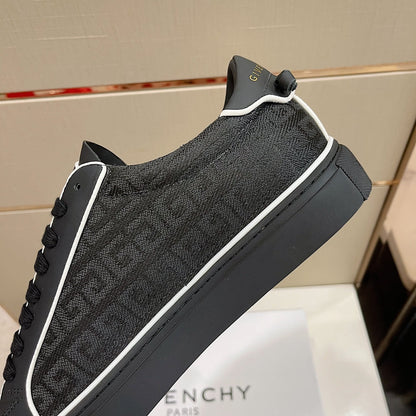 GIVENJY Sneakers Trainers Black
