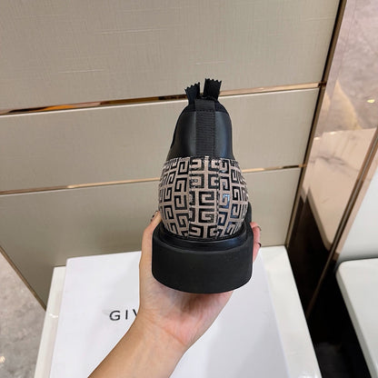 GIVENJY  Shoes  Logo