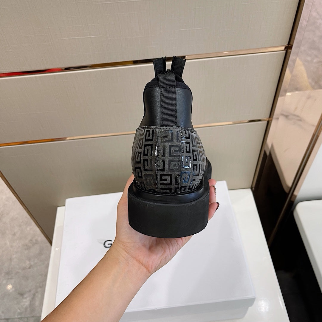 GIVENJY  Shoes  Logo