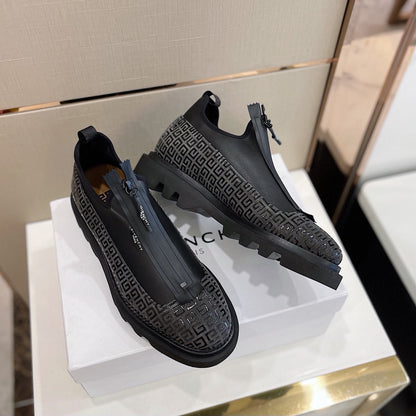 GIVENJY  Shoes  Logo