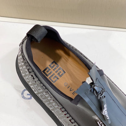 GIVENJY  Shoes  Logo
