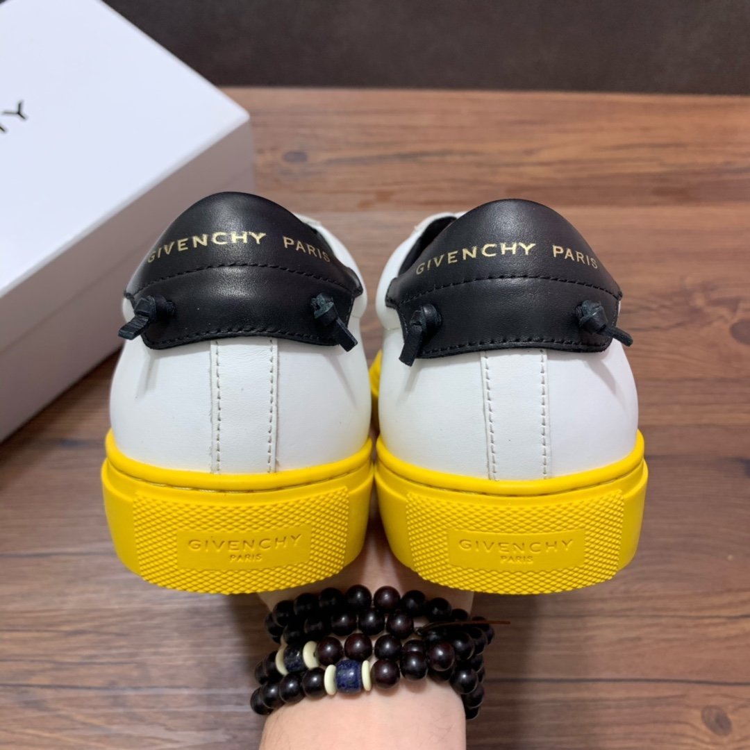 Givenjy Sneakers