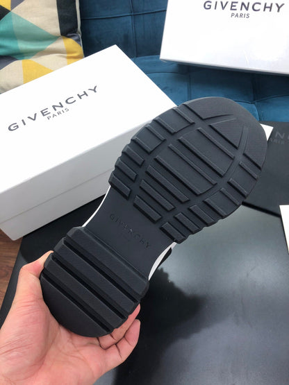 Givenjy Sneakers High White