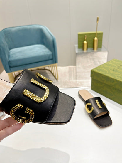 GU Slippers Jumbo Logo
