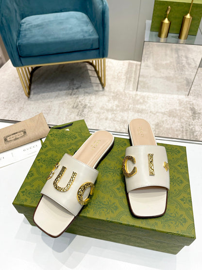 GU Slippers Jumbo Logo