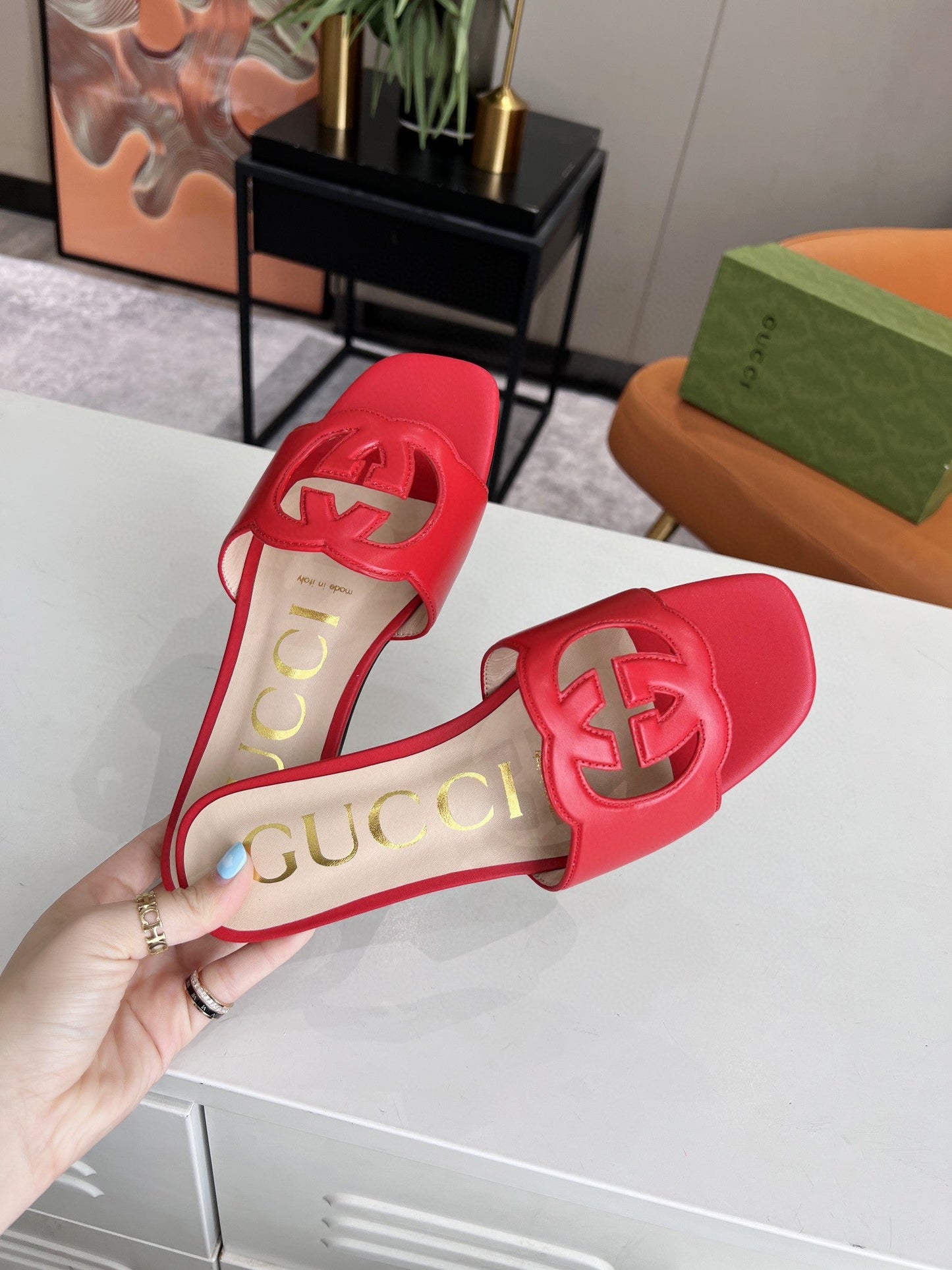 GU  Slippers  5 Color's