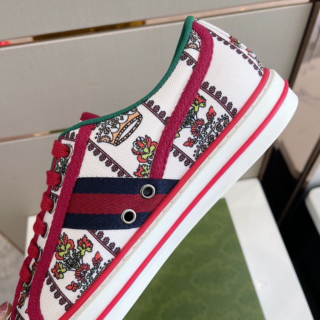 GU  Sneakers Trainers