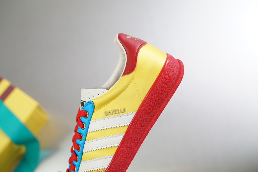 GU  x ADID*S  Sneakers  Gazelle