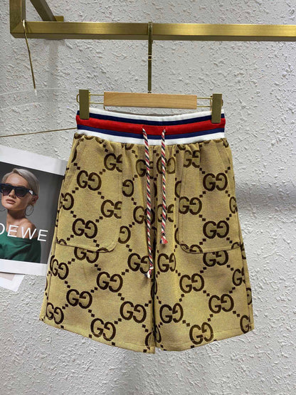 GU Shorts Sweatpants Woman