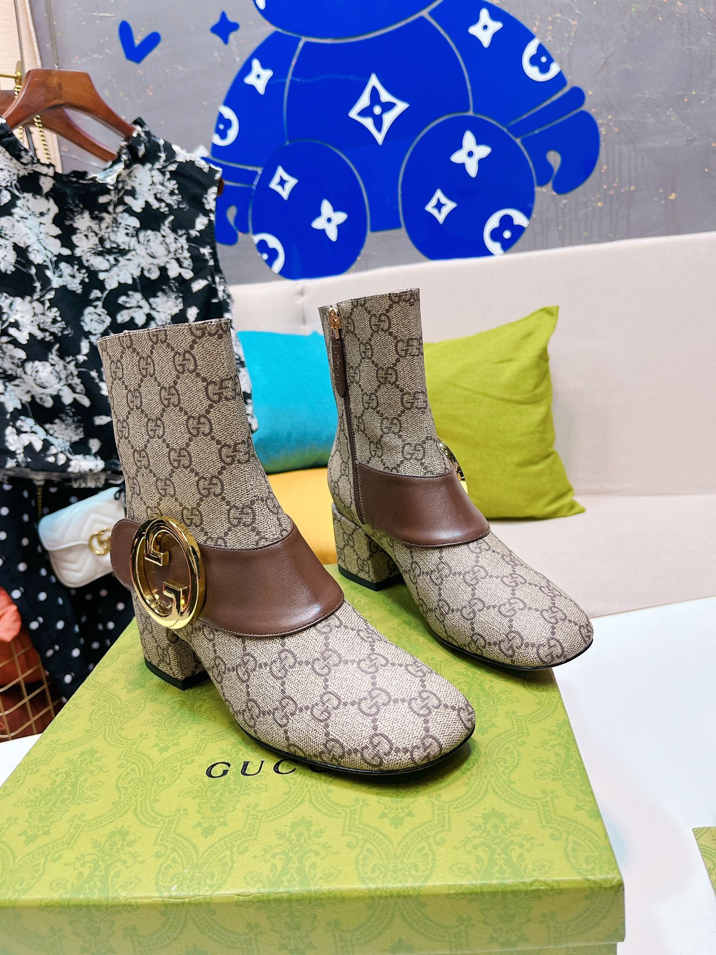 GU  Boots Med