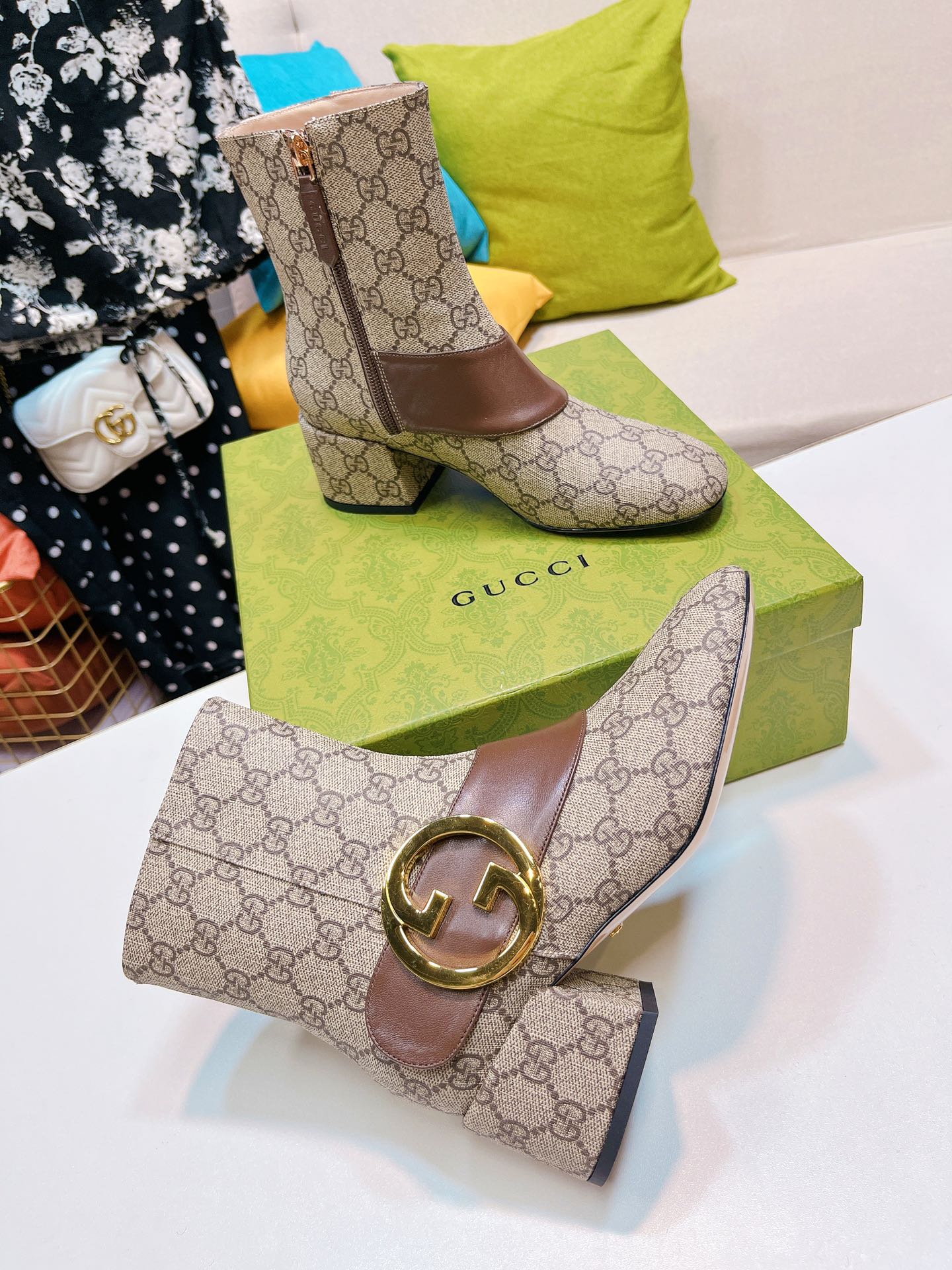 GU  Boots Med