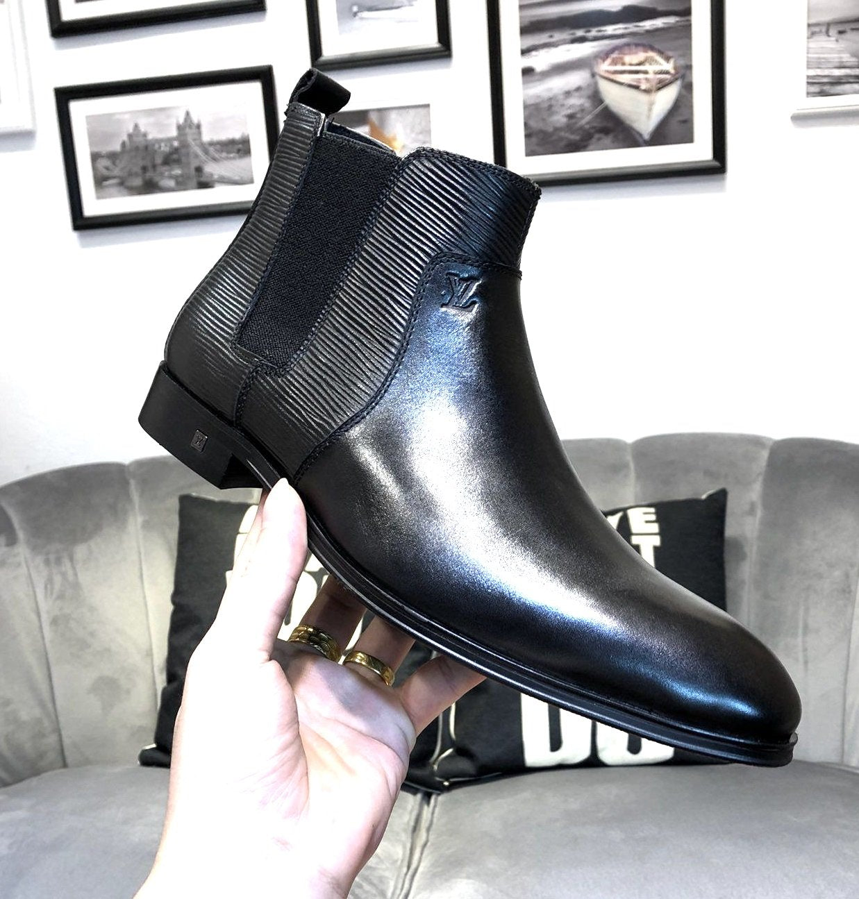 LU Boots Man Logo