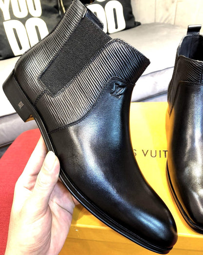 LU Boots Man Logo