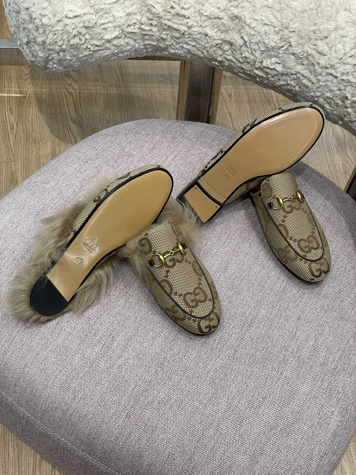 GU Mule Slippers  Jumbo Logo