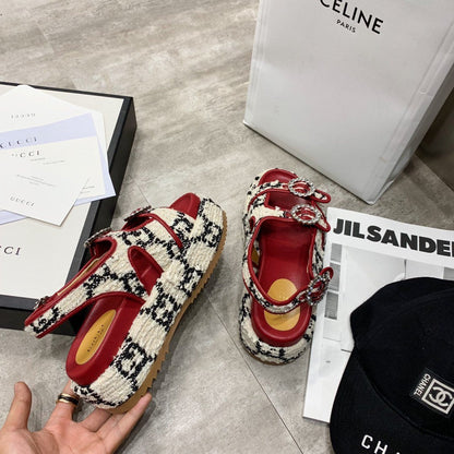 GU Slippers Sandals Mono