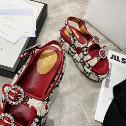 GU Slippers Sandals Mono
