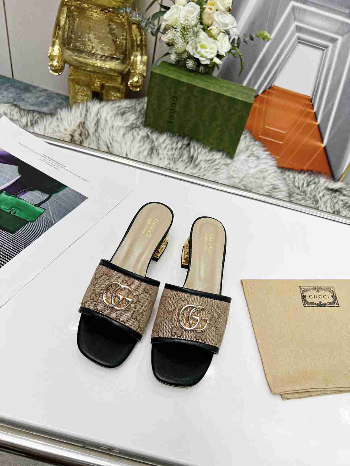 GU Sandals Slippers