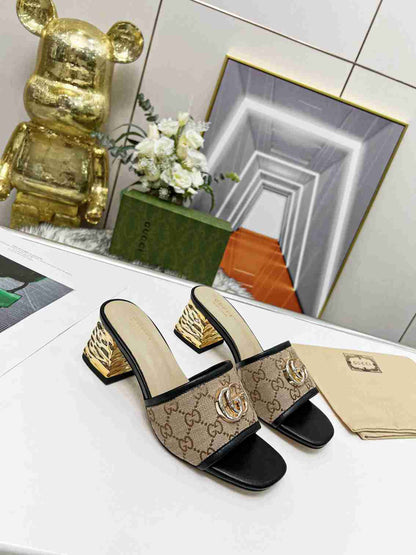 GU Sandals Slippers