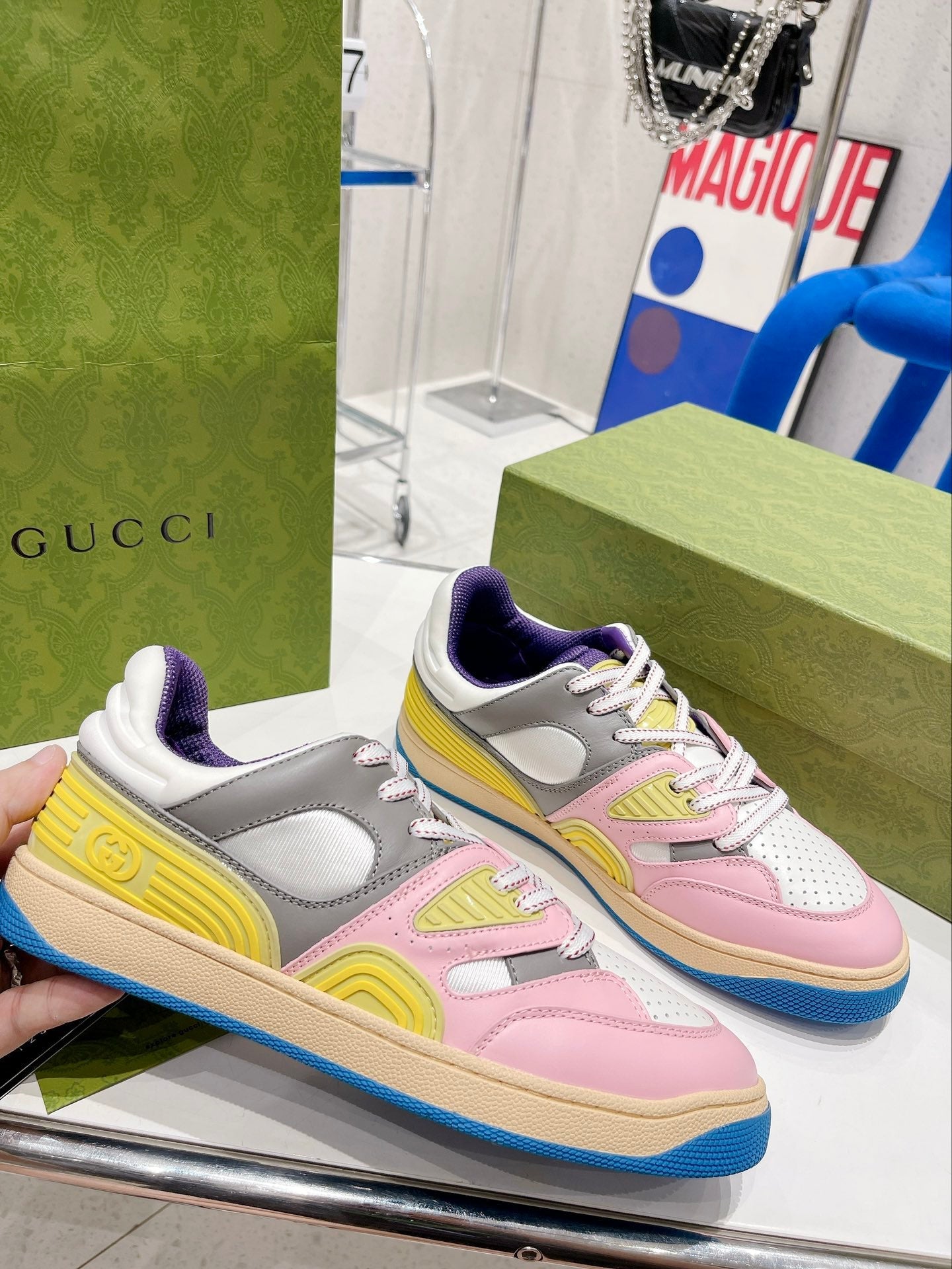 GU  Sneakers 3 Color 's