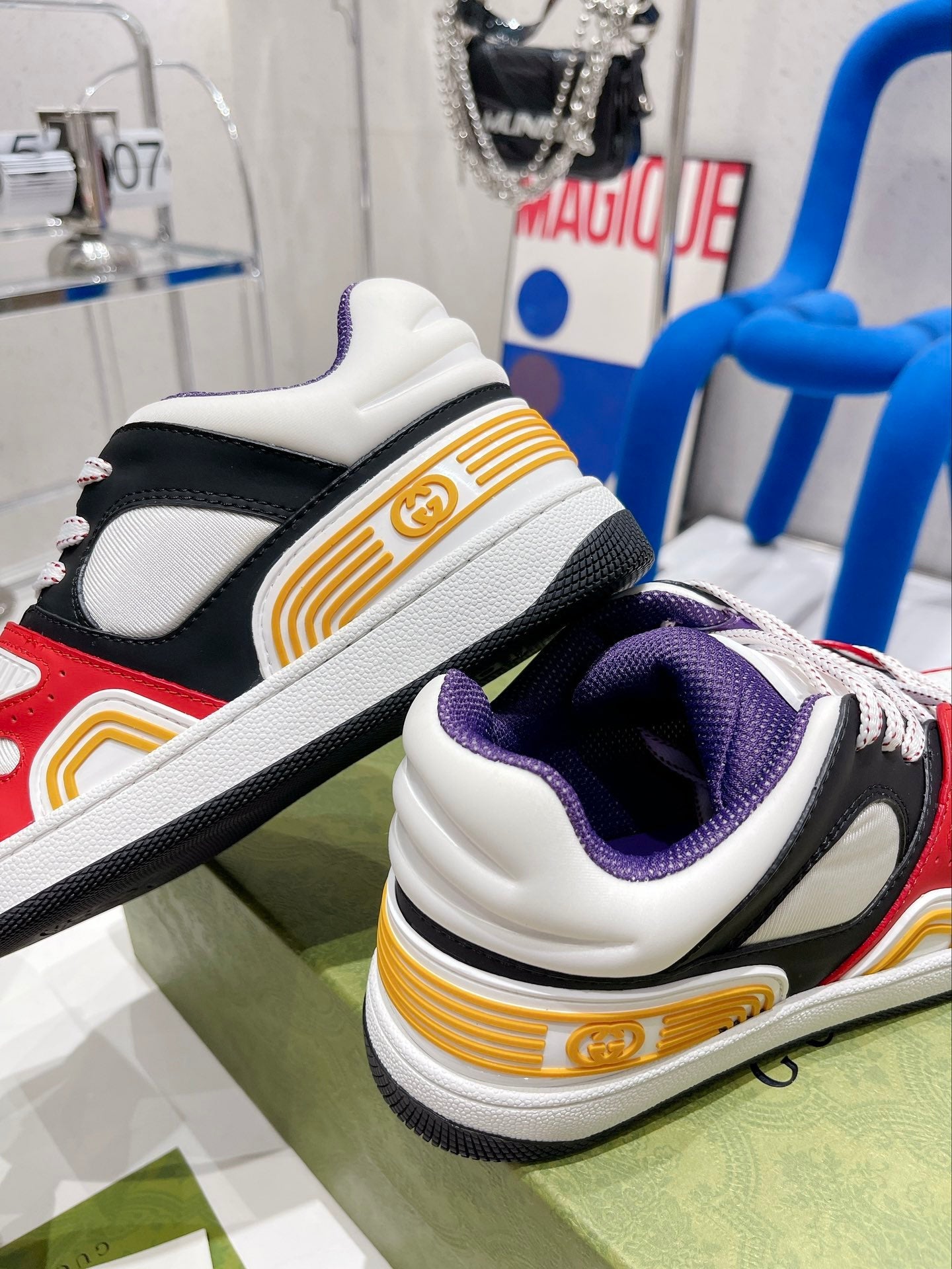 GU  Sneakers 3 Color 's