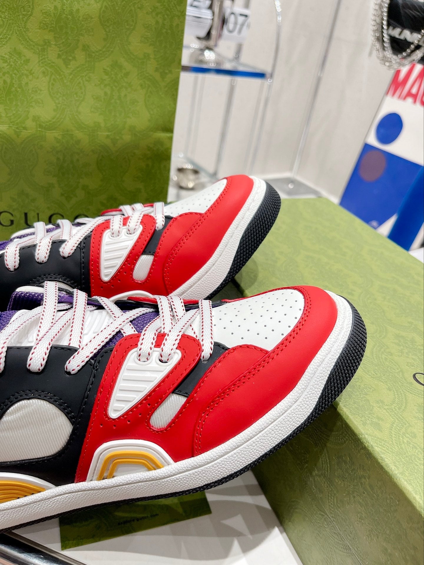 GU  Sneakers 3 Color 's