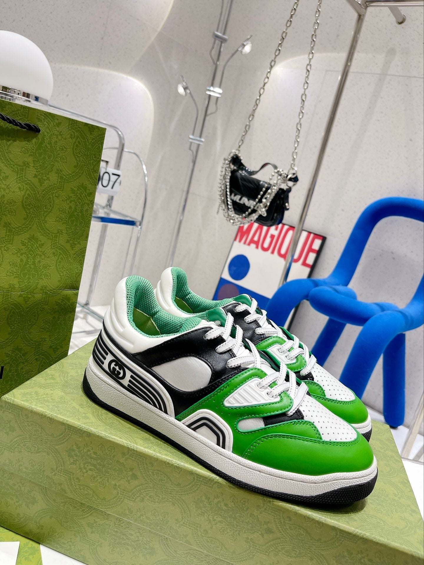 GU  Sneakers 3 Color 's