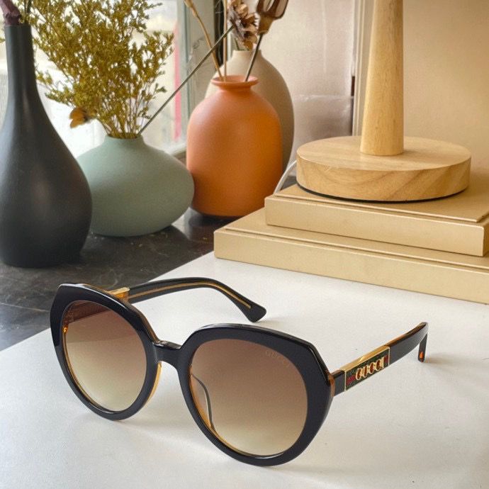 GU Sunglasses 3 Color 's