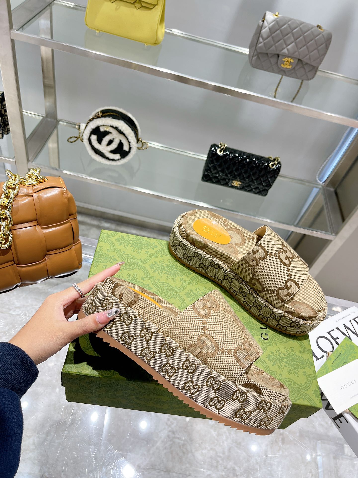GU Slippers  Platform Wedge Jumbo