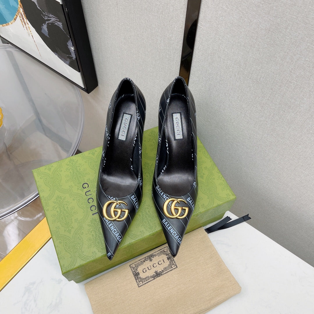 GU Hacker Project Shoes Black