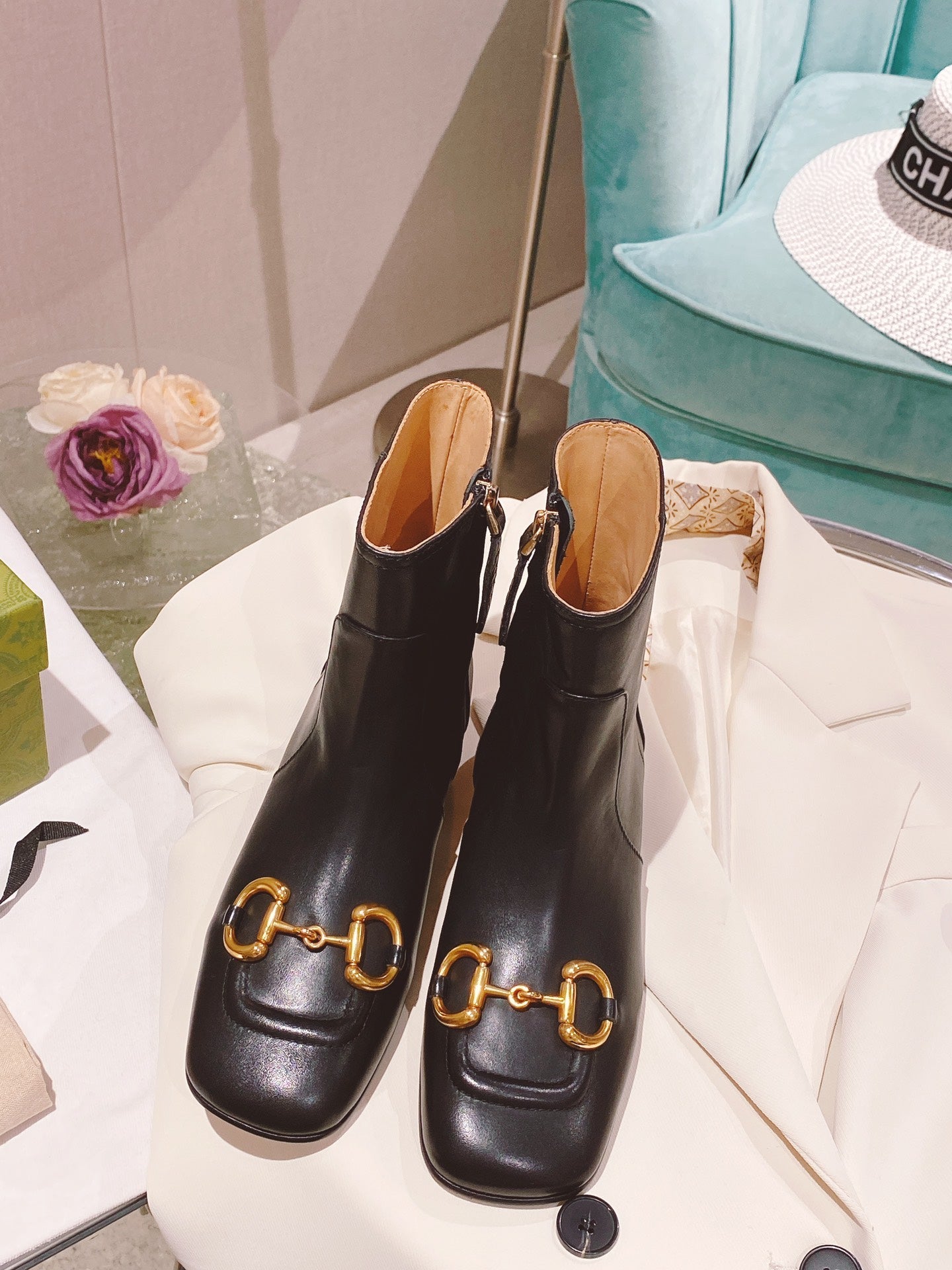 GU  Boots 2 Color 's