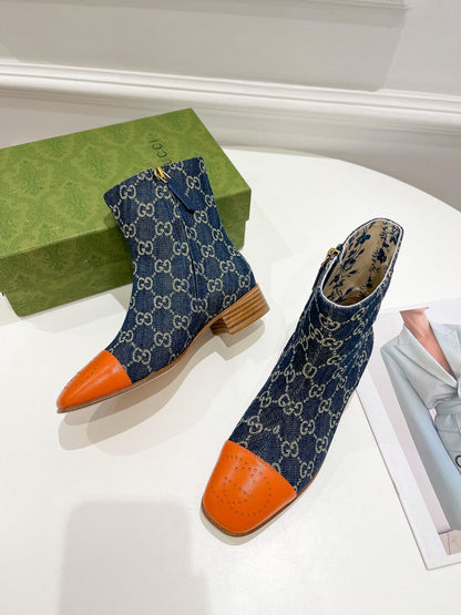 GU  Boots  Monogram