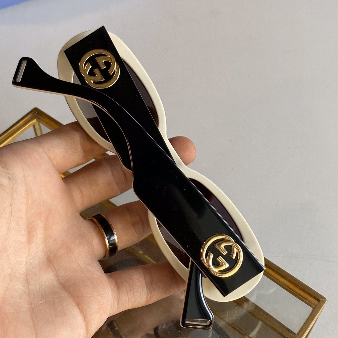 GU Sunglasses 2 Colors