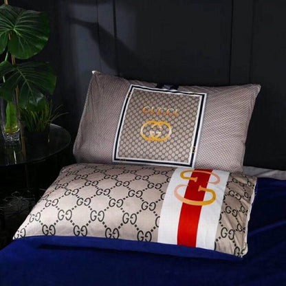 GU  Bedding Set