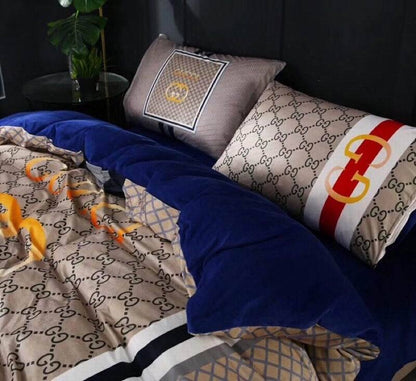 GU  Bedding Set