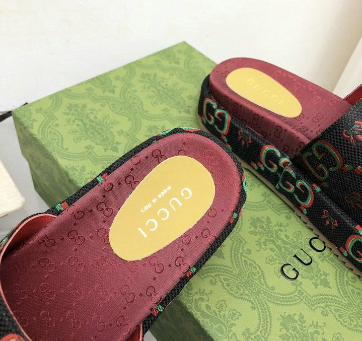 GU Slippers Platform Jumbo Monogram 6 color 's