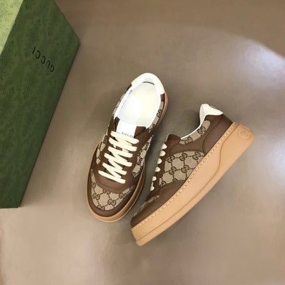 GU  Sneakers  Monogram