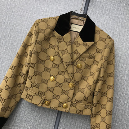 GU Jacket Logo Skirt Suit Woman