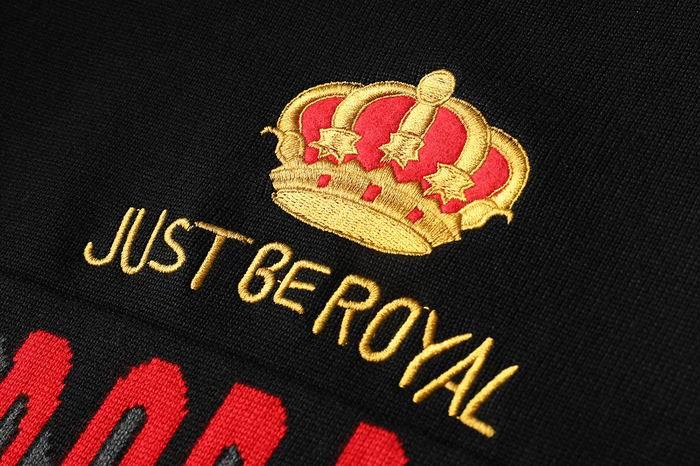 GU Sweater Top  Bee