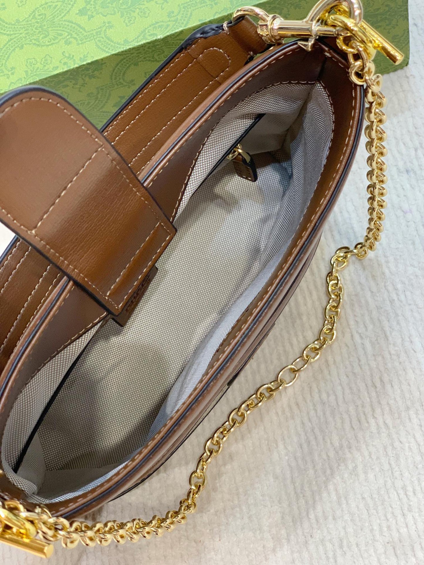 GU  Bag  24 cm