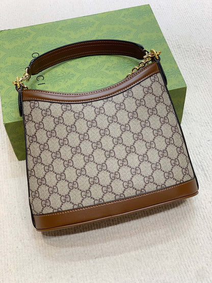 GU  Bag  24 cm