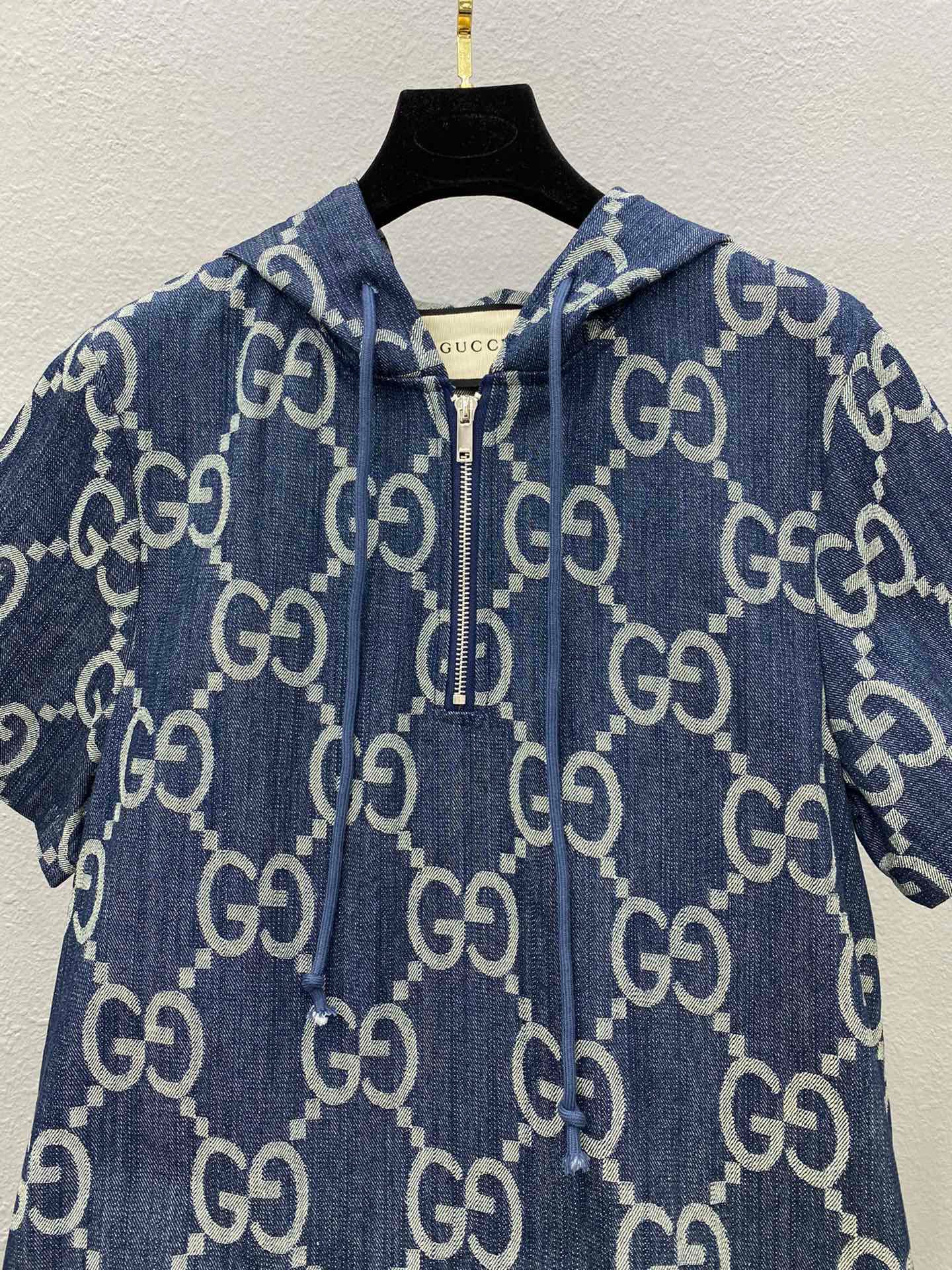 GU  Dress Jeans