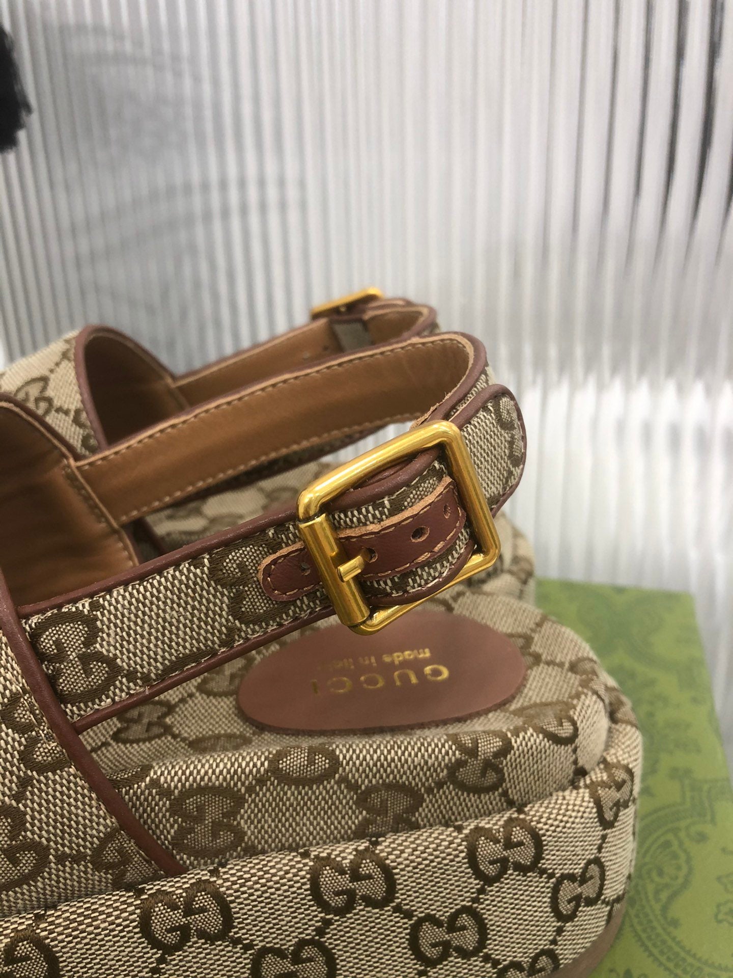 GU Sandals  2 Colors