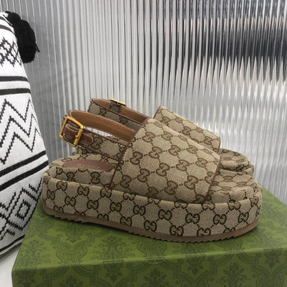 GU Sandals  2 Colors