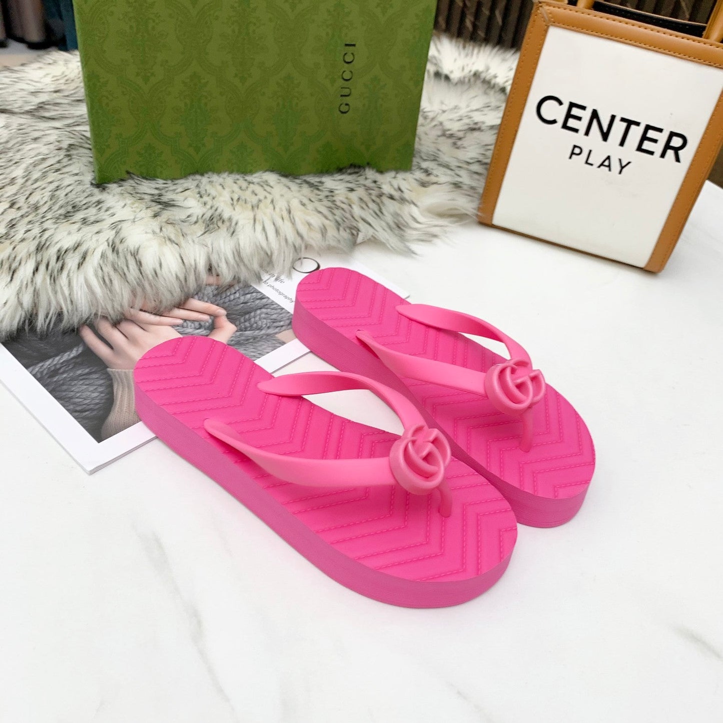 GU  Slippers  Pink