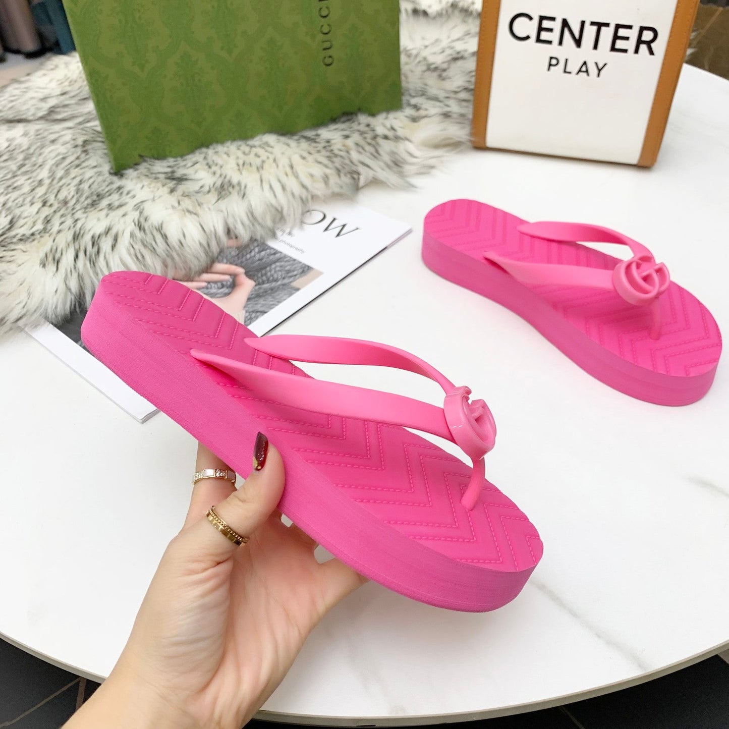 GU  Slippers  Pink