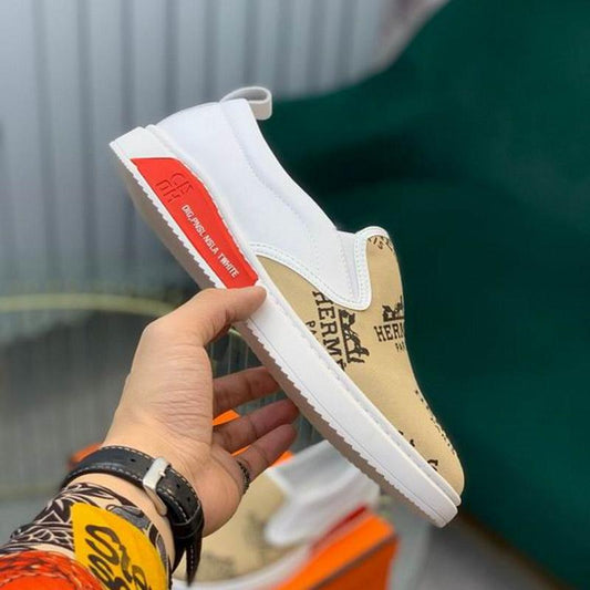 HRM  Sneakers Slip on