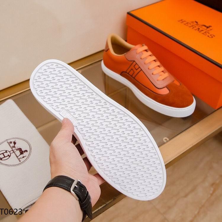 HRM Sneakers Orange