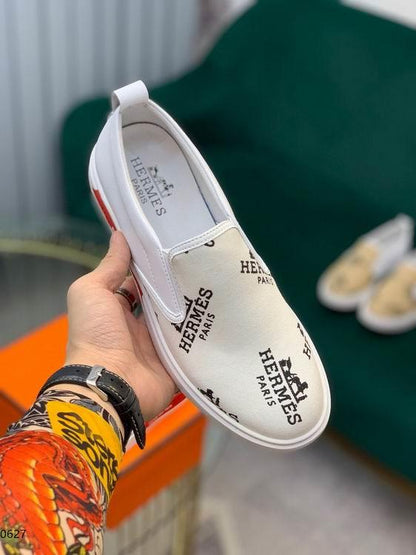 HRM Sneakers Slip on